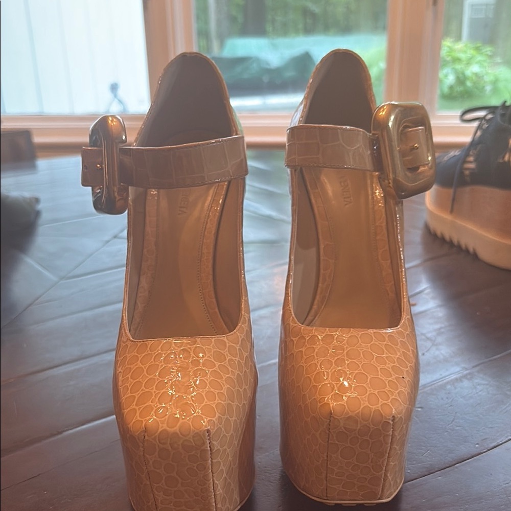 Bottega Veneta Cream Platform Heels